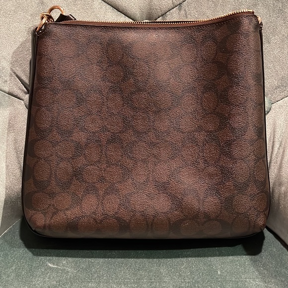 Coach purse - Picture 3 of 7